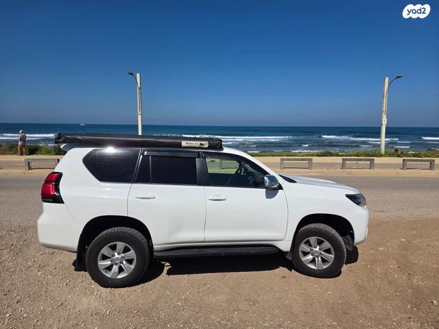 מודעת רכב טויוטה לנד קרוזר