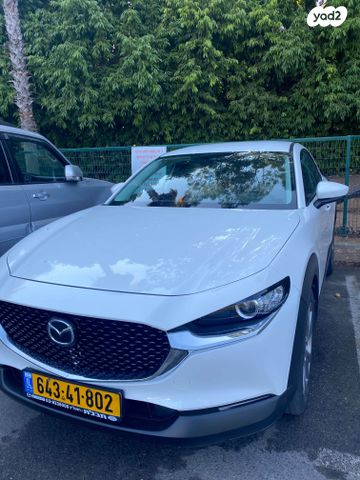 מודעת רכב מאזדה CX-30