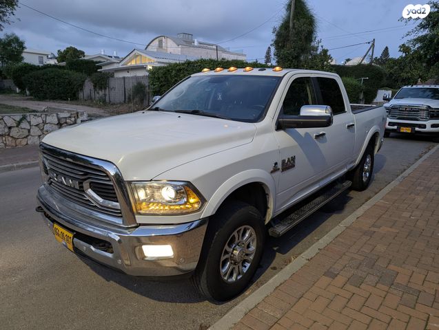 מודעת רכב דודג'