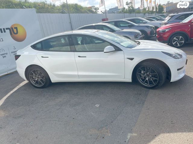 מודעת רכב טסלה מודל 3 1