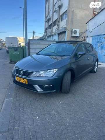 מודעת רכב סיאט לאון