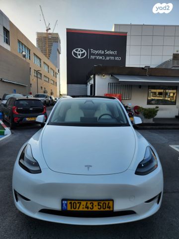 מודעת רכב טסלה מודל Y