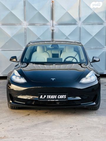 מודעת רכב טסלה מודל 3