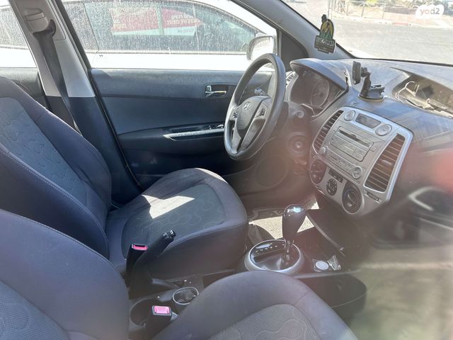 מודעת רכב יונדאי i20