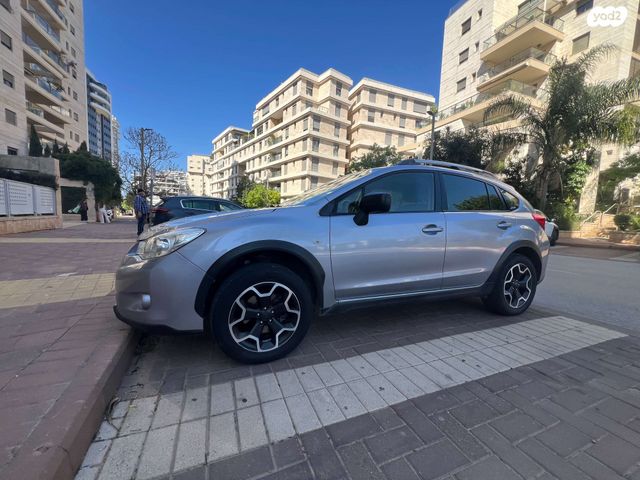 מודעת רכב סובארו XV
