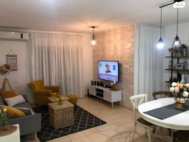 מקווה ישראל 16