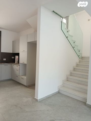 אברהם כחילה 