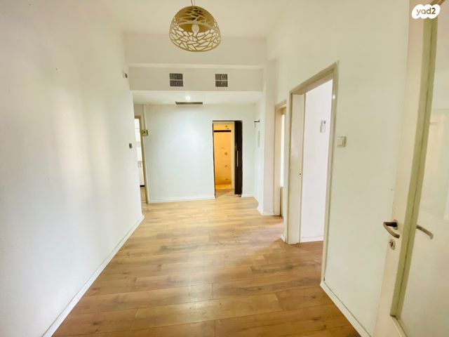 דרך יד לבנים 