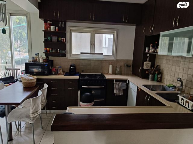 ב' / צפון מערב העיר