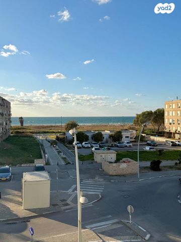 גיורא יוספטל 9