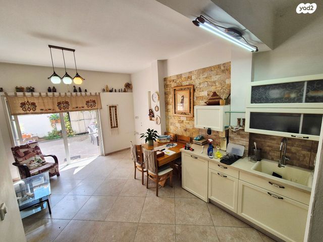 שדרות ירושלים 1