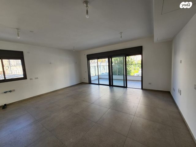 מודעת נכס, חיים וייצמן 5, א' / צפון מזרח העיר, רחובות