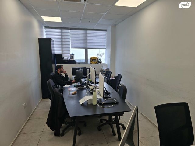 שדרות הרכס 13