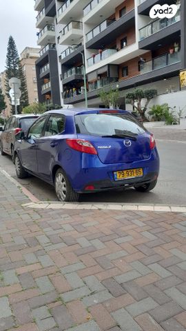 מודעת רכב מאזדה 2