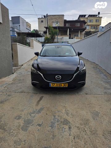 מודעת רכב מאזדה 6