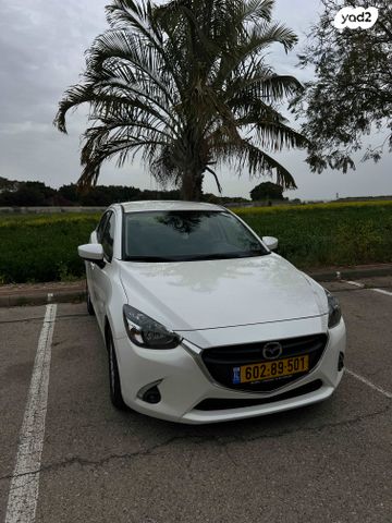 מודעת רכב מאזדה 2