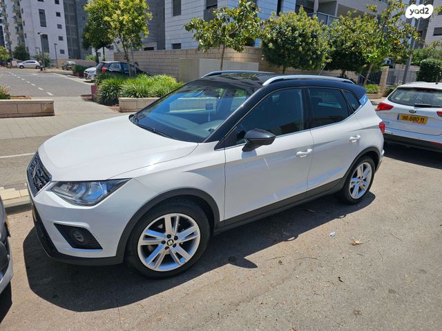 מודעת רכב סיאט ארונה