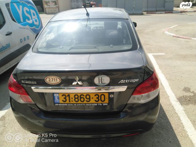 מודעת רכב מיצובישי אטראז'