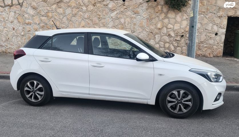 מודעת רכב יונדאי i20