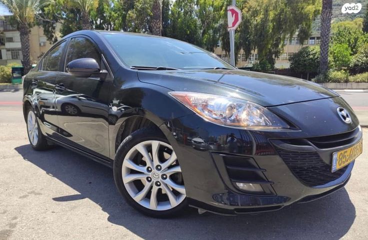 מודעת רכב מאזדה 3