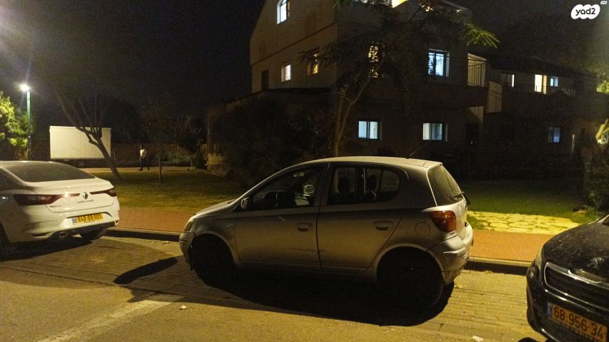 מודעת רכב טויוטה יאריס