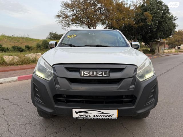 מודעת רכב איסוזו די-מקס 3