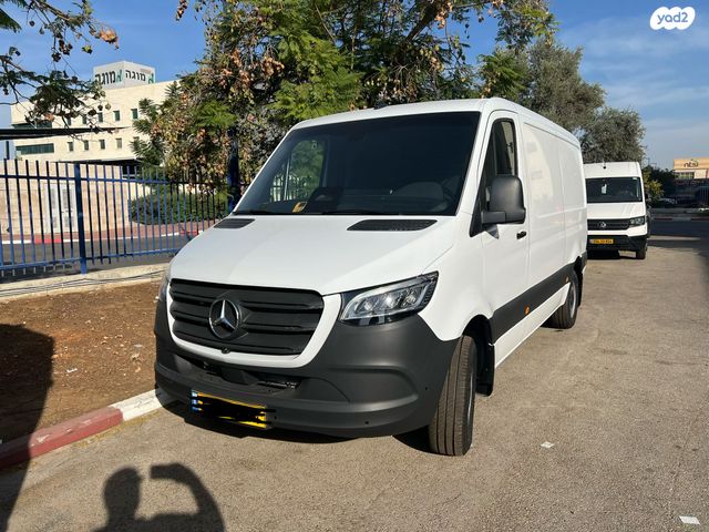 מודעת רכב מרצדס-בנץ ספרינטר