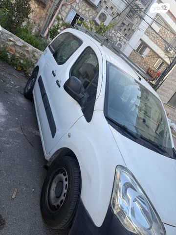 מודעת רכב סיטרואן ברלינגו