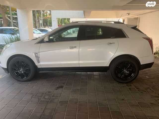 מודעת רכב קאדילק SRX