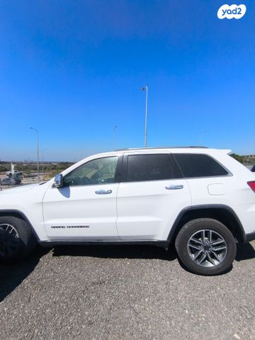 מודעת רכב ג'יפ גרנד צ'ירוקי