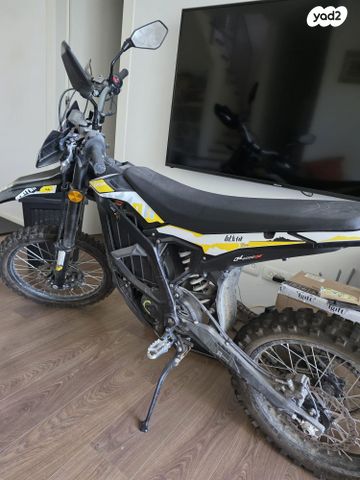 מודעת רכב סורון ULTRA BEE T