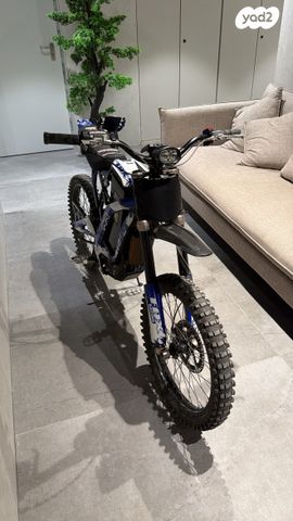 מודעת רכב סורון Light Bee X