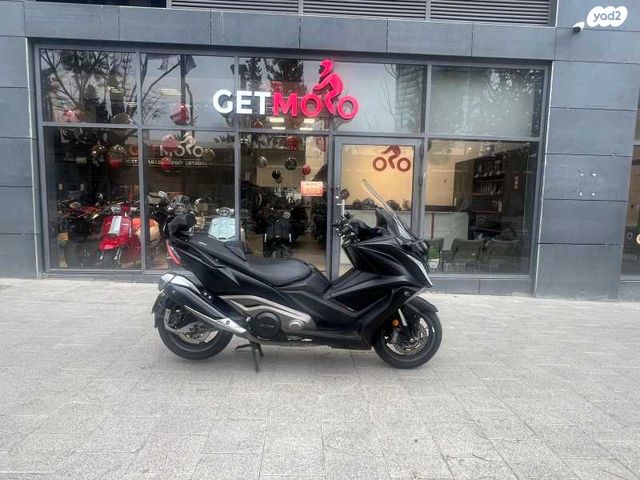 מודעת רכב קימקו AK 550