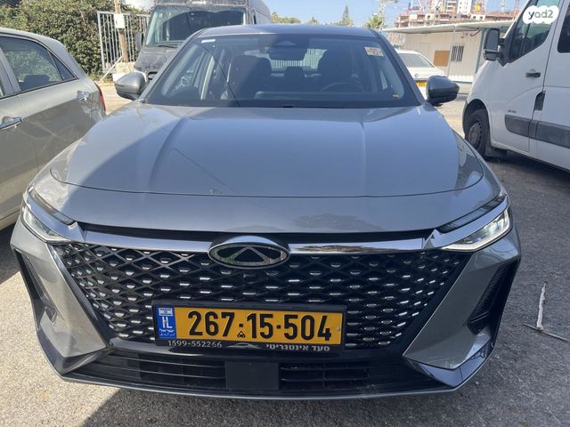 מודעת רכב צ׳רי אריזו 8