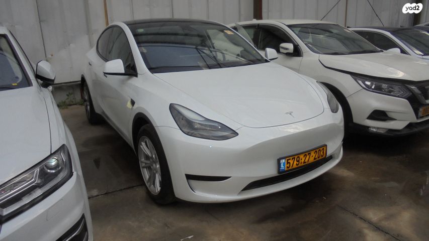 מודעת רכב טסלה מודל Y