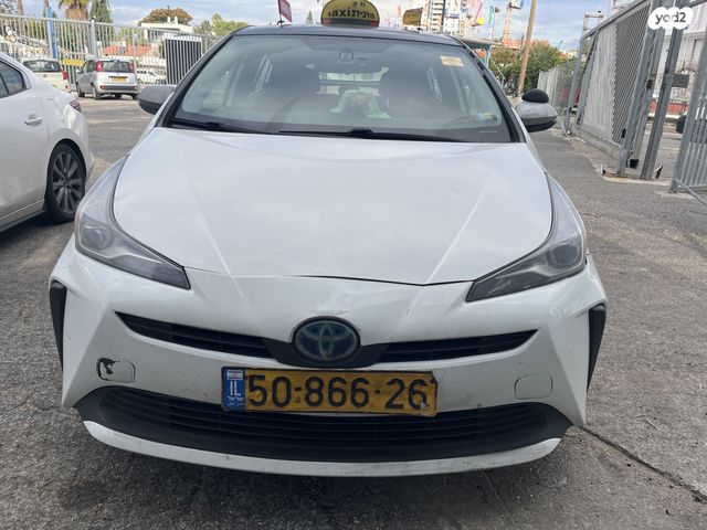 מודעת רכב טויוטה פריוס