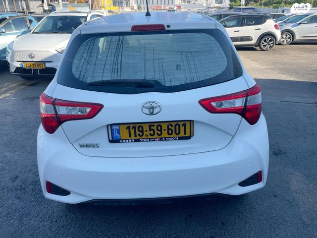 מודעת רכב טויוטה יאריס 2