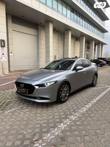 מודעת רכב מאזדה 3