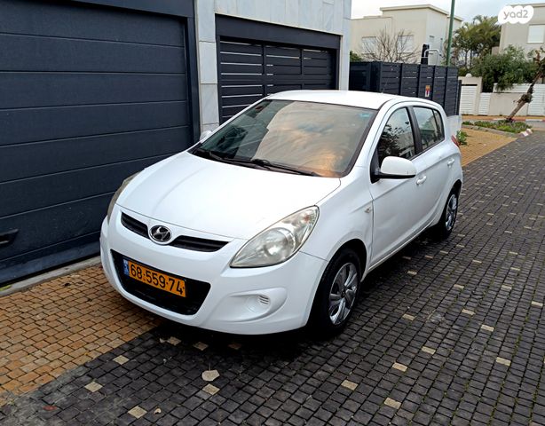 מודעת רכב יונדאי i20