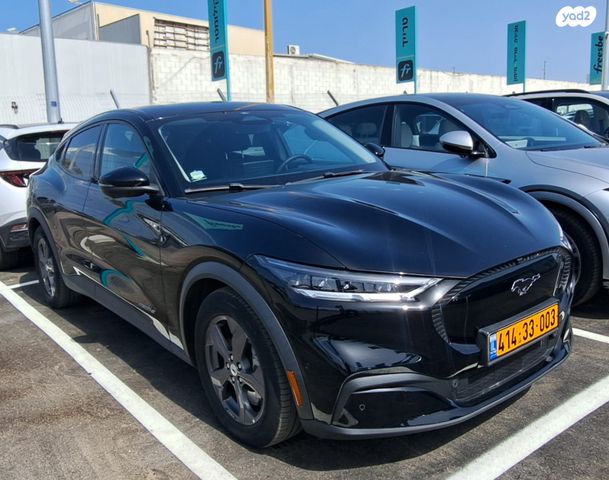 מודעת רכב פורד מוסטנג Mach-E