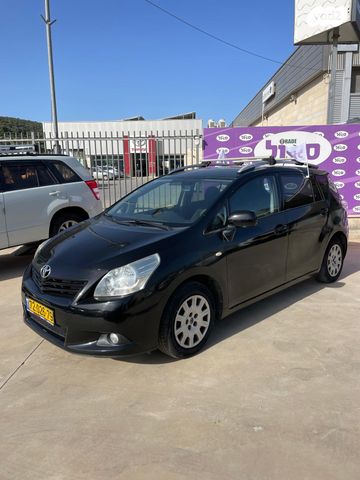 מודעת רכב טויוטה ורסו