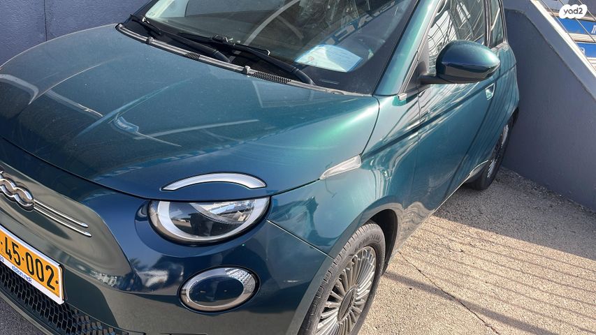 מודעת רכב פיאט 500E 3