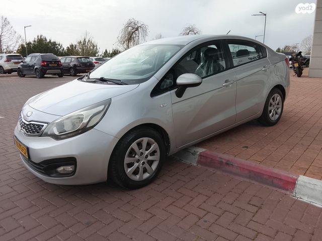 מודעת רכב קיה ריו 2