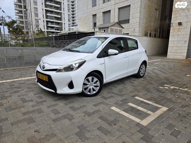 מודעת רכב טויוטה יאריס