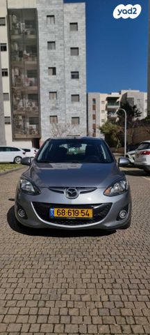 מודעת רכב מאזדה 2