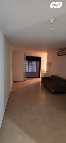 ארלוזורוב 73