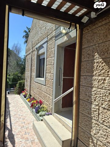 מקימי הגדר 4