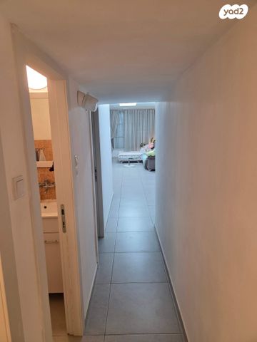 עולי הגרדום 82