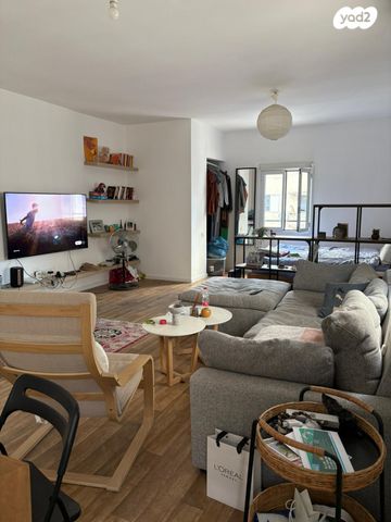 נחלת בנימין 43