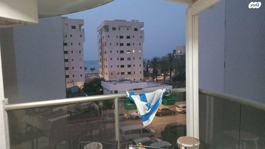 ז'בוטינסקי 52